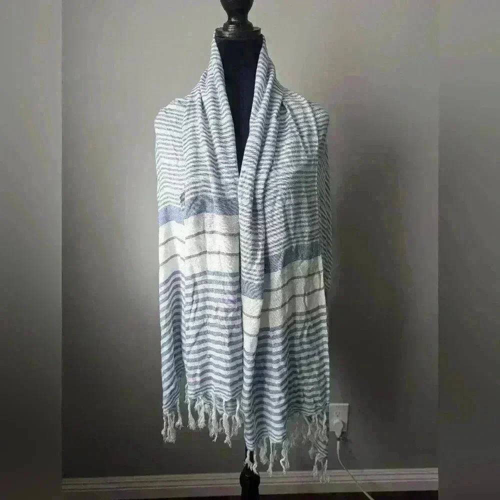 White and Blue Striped Shal - Picture 4 of 4